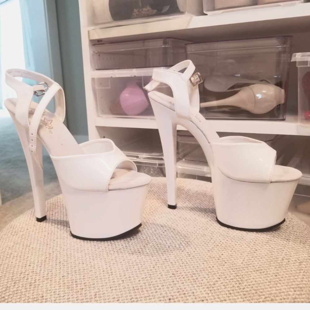 Pleaser White Patent Platform Spike Heels size 6